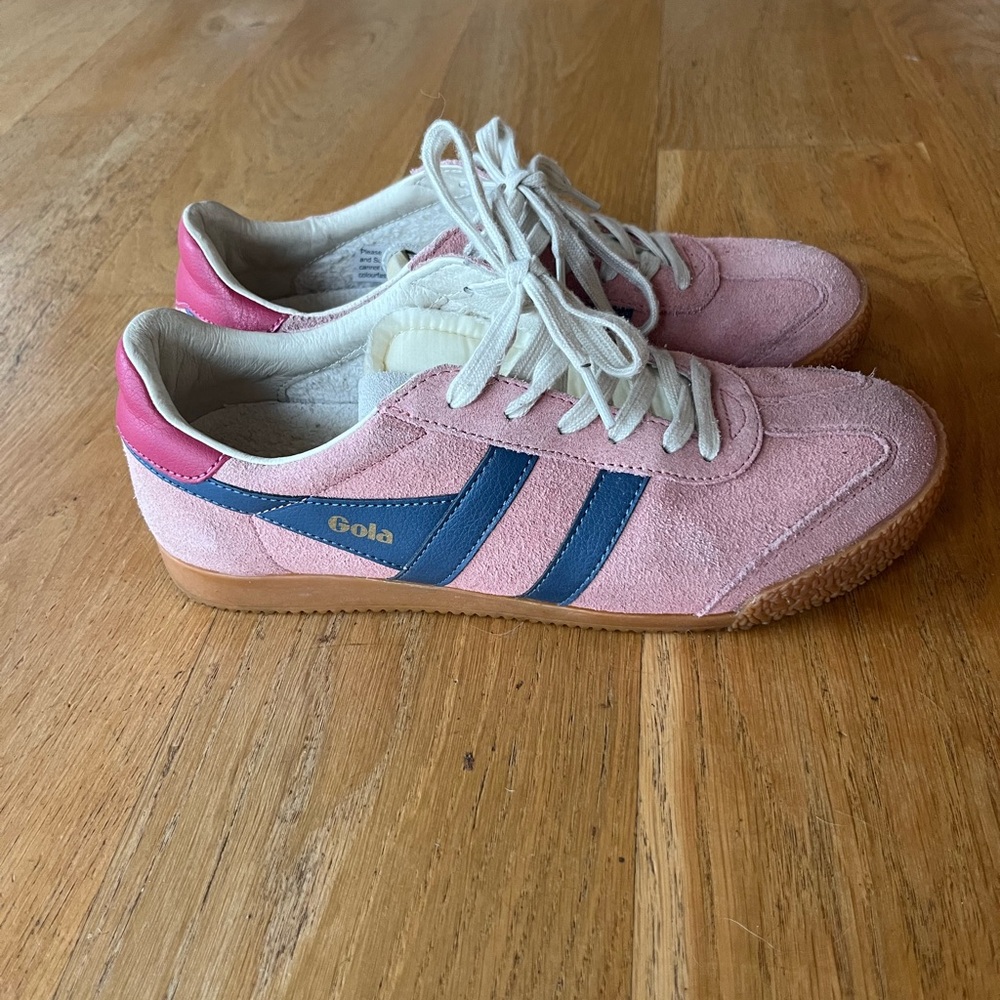 Gola Women's Pink and Navy Sneakers